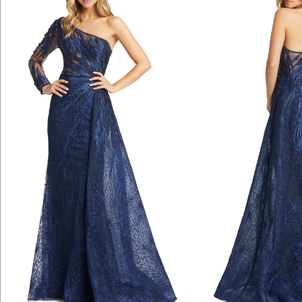 Mac Duggal Navy Gown Size 4